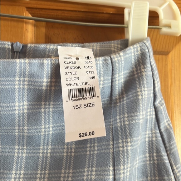 Brandy Melville plaid skirt - Picture 3 of 3